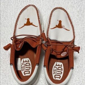 Hey Dude Texas Longhorn